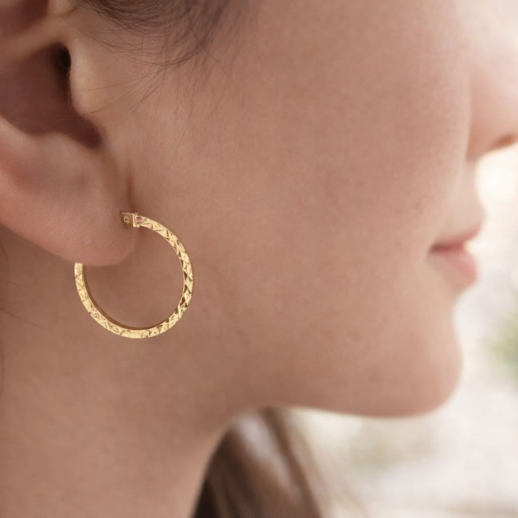 עגילי חישוק (קונגו) איטלקיים עדינים מזהב 14 קראט