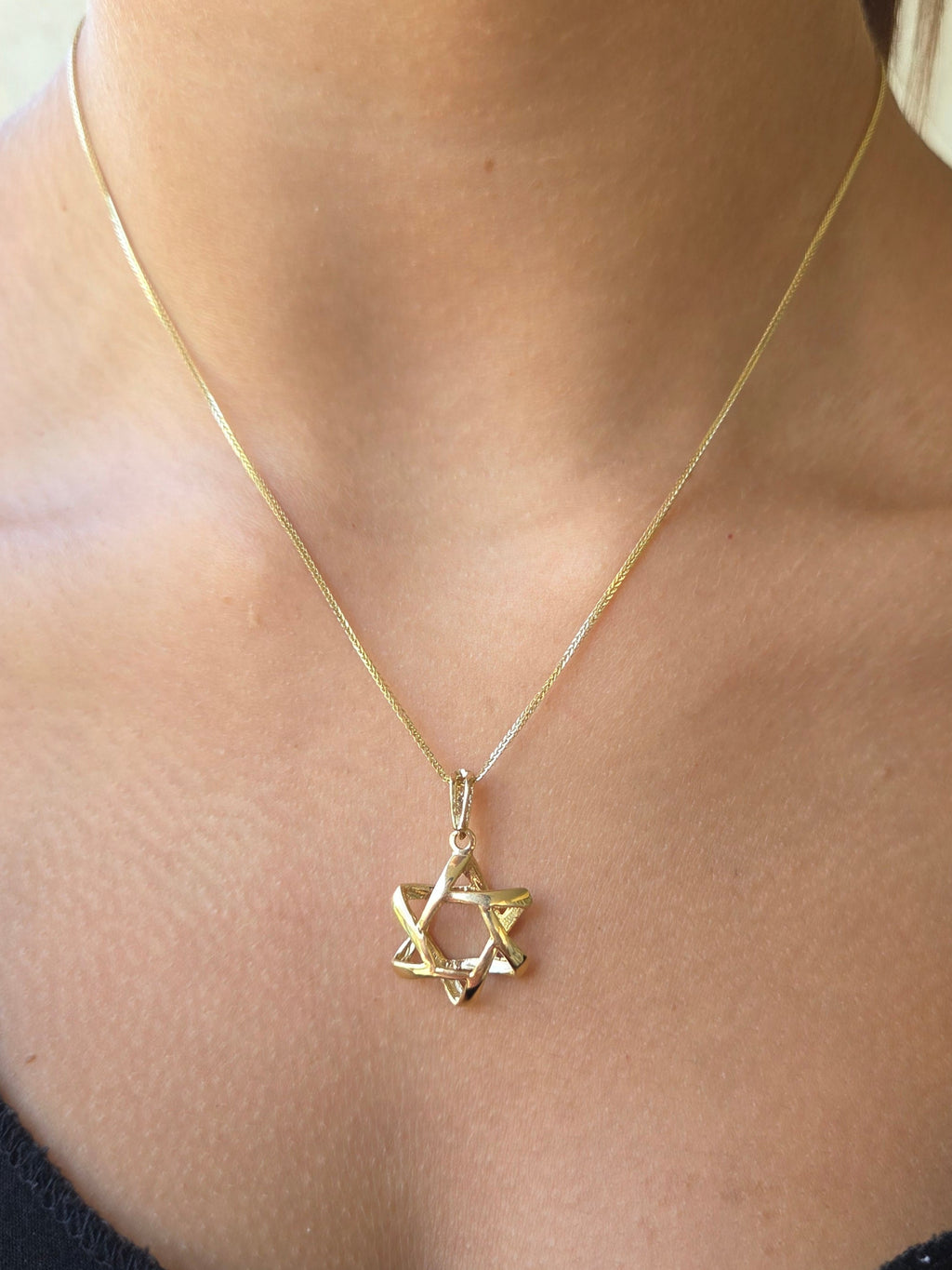 אור עולם - מגן דוד גיאומטרי מזהב 14 קראט