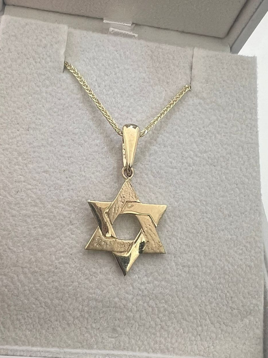 תליון מגן דוד "רוח הזמן" מזהב 14 קראט