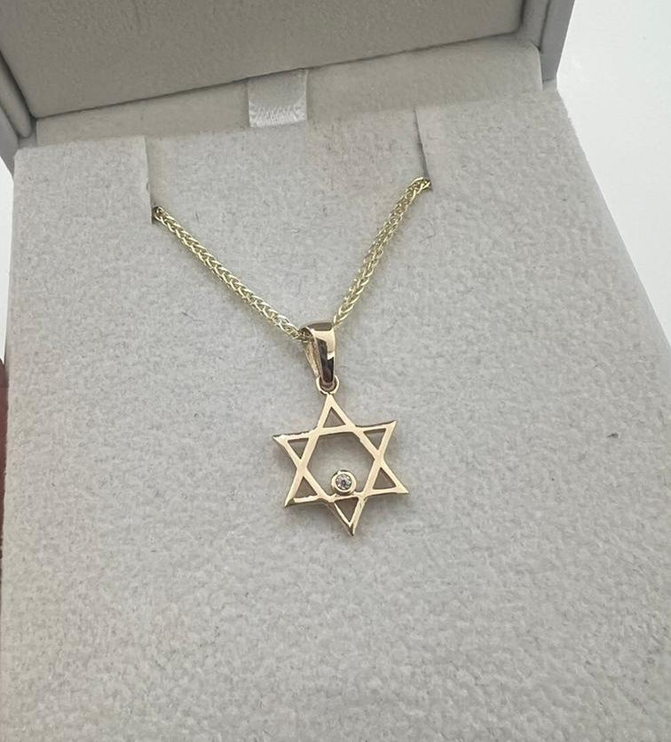תליון מגן דוד "נקודת אור" מזהב 14 קראט