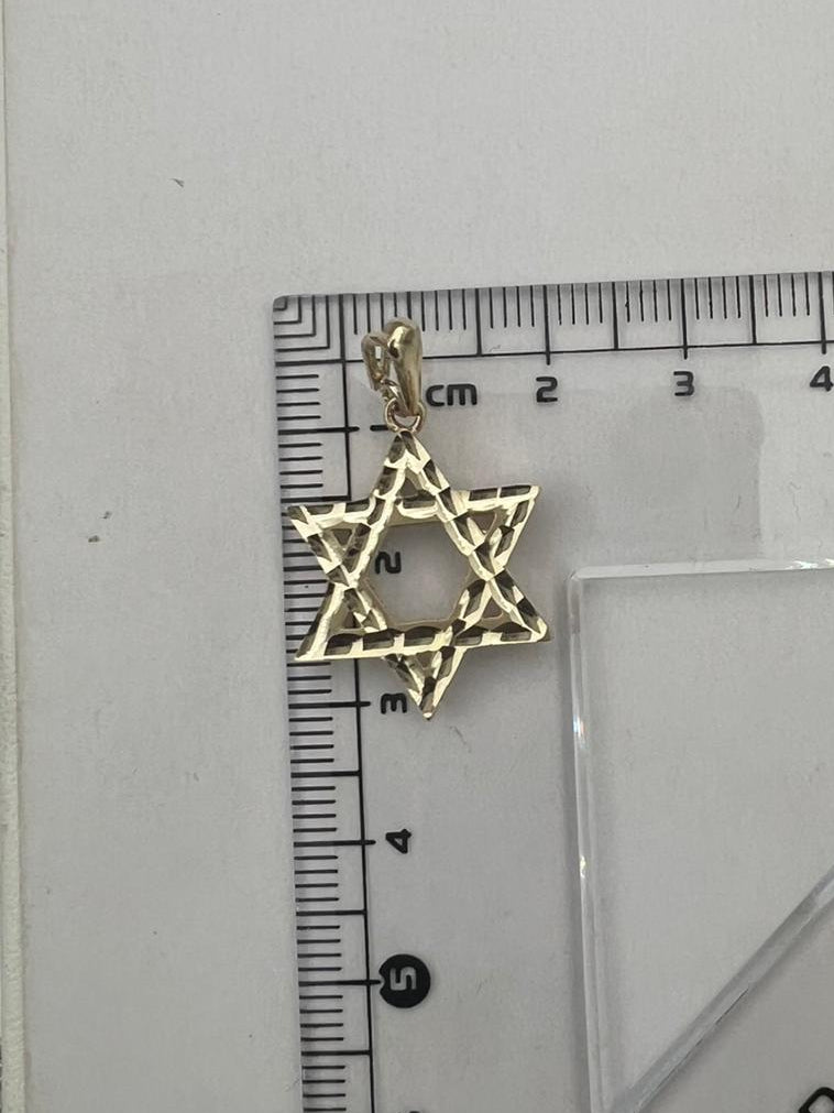 תליון מגן דוד "מסורת" מזהב 14 קראט | UR2.20 דגם